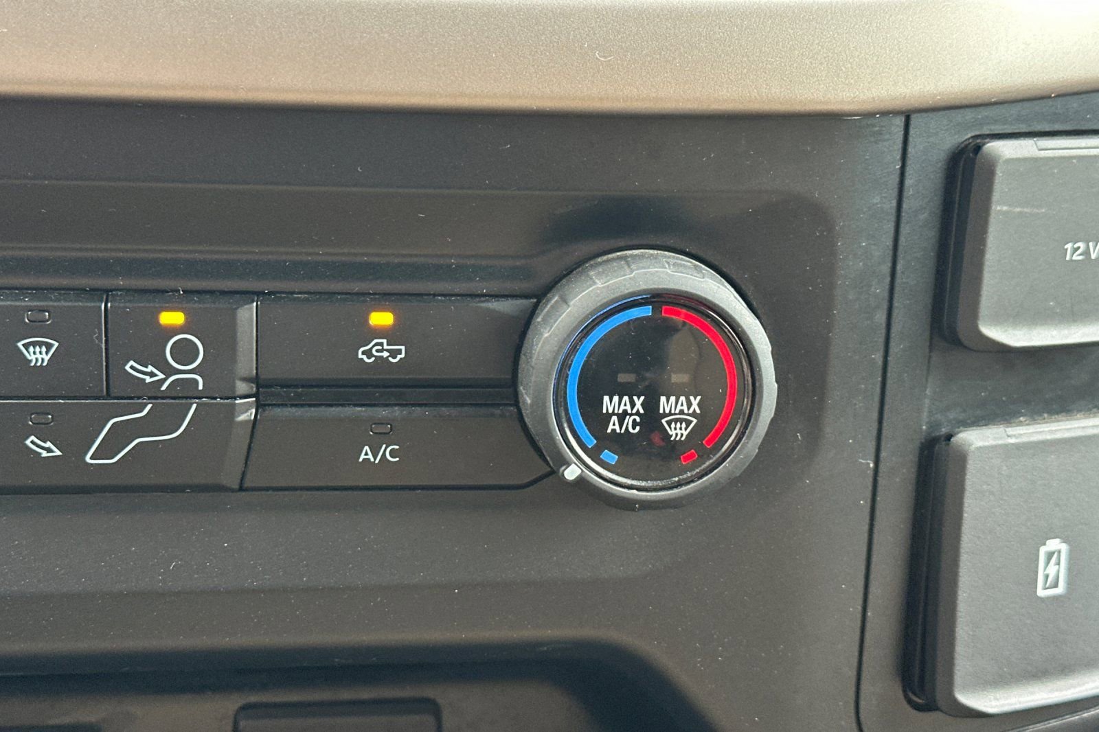 Used 2023 Ford F150 XLT image 29