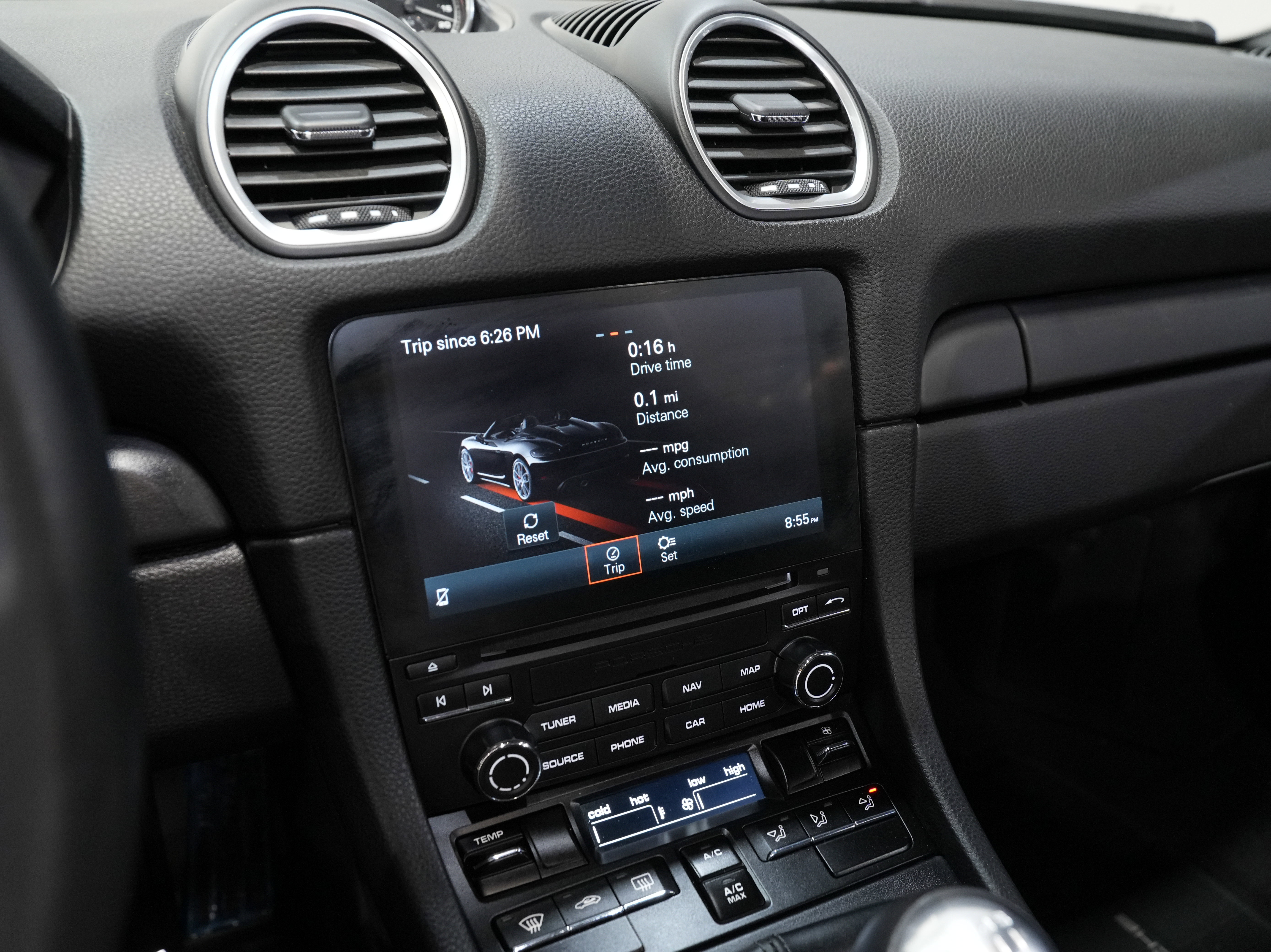 Used 2021 Porsche 718 Boxster Spyder image 40