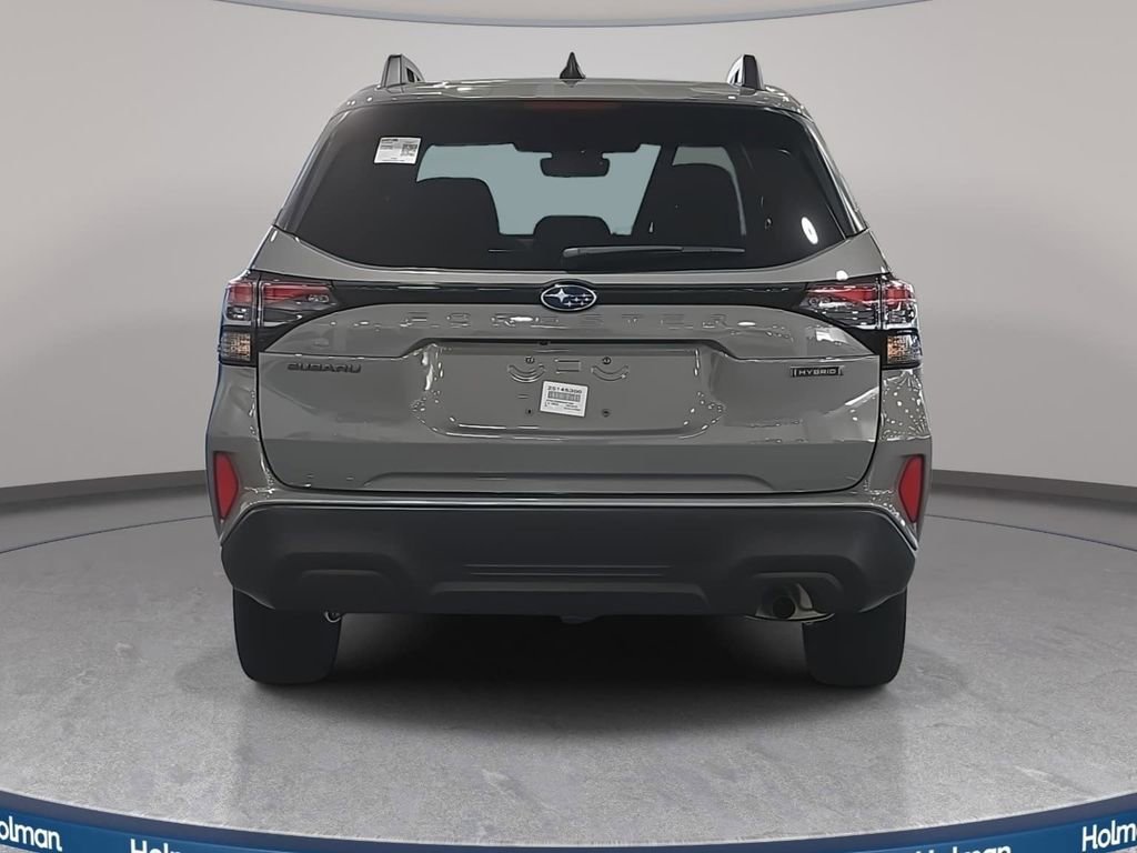 Used 2025 Subaru Forester Premium image 7