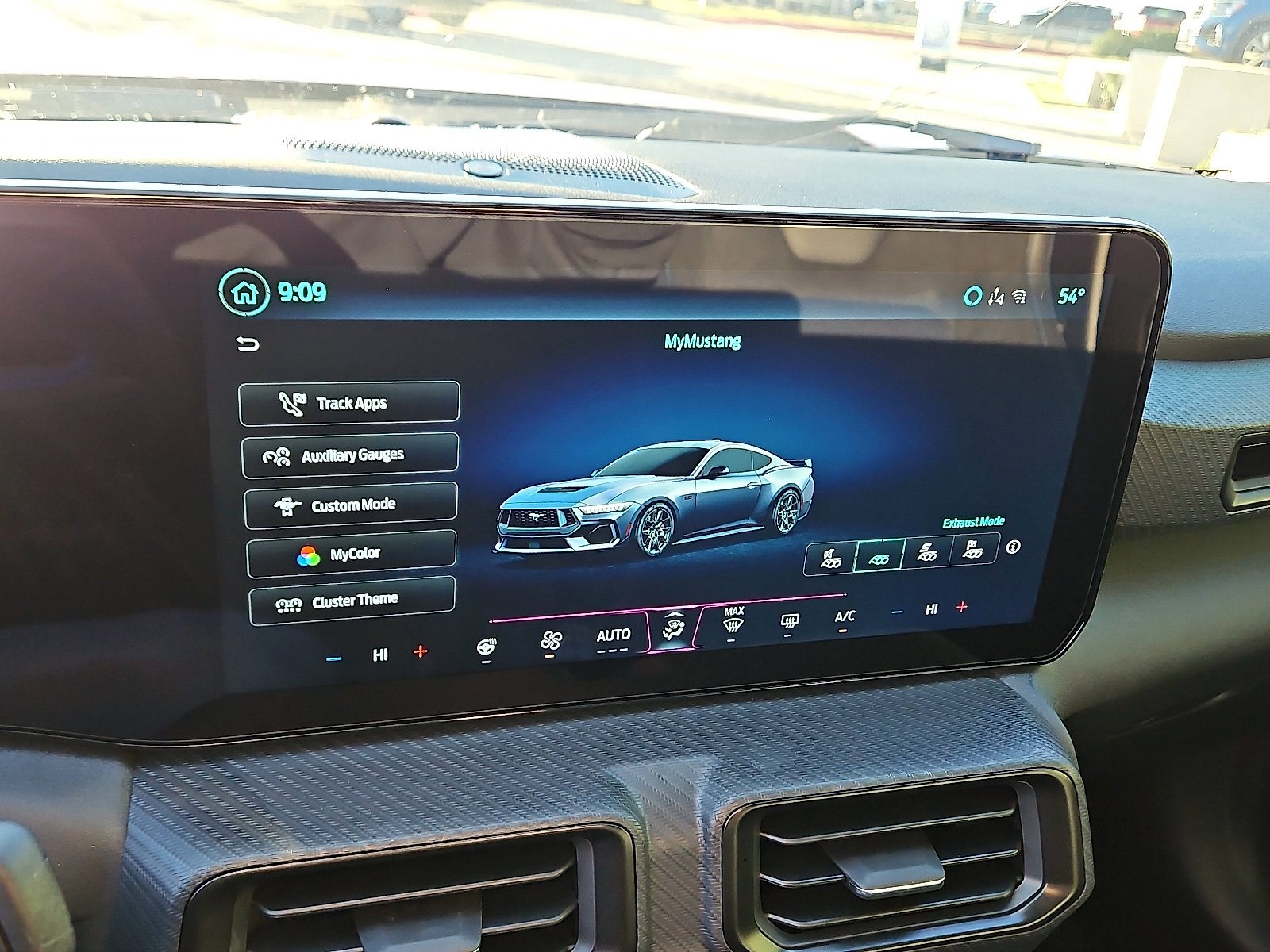 Used 2025 Ford Mustang Dark Horse image 19