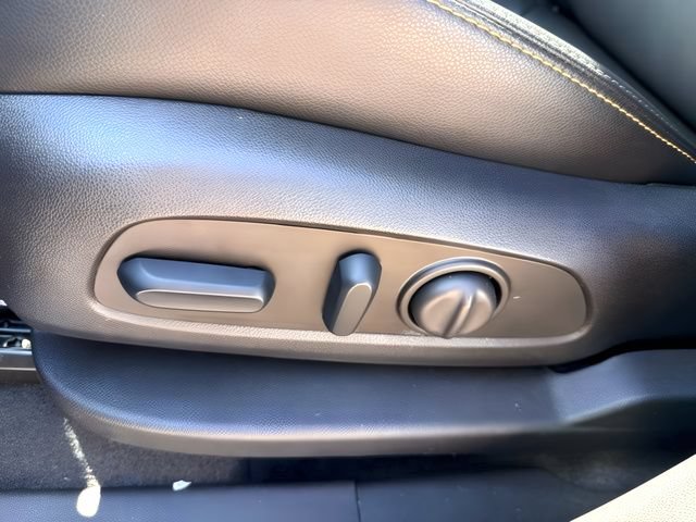 Used 2024 Chevrolet Equinox Premier AWD/4WD image 14