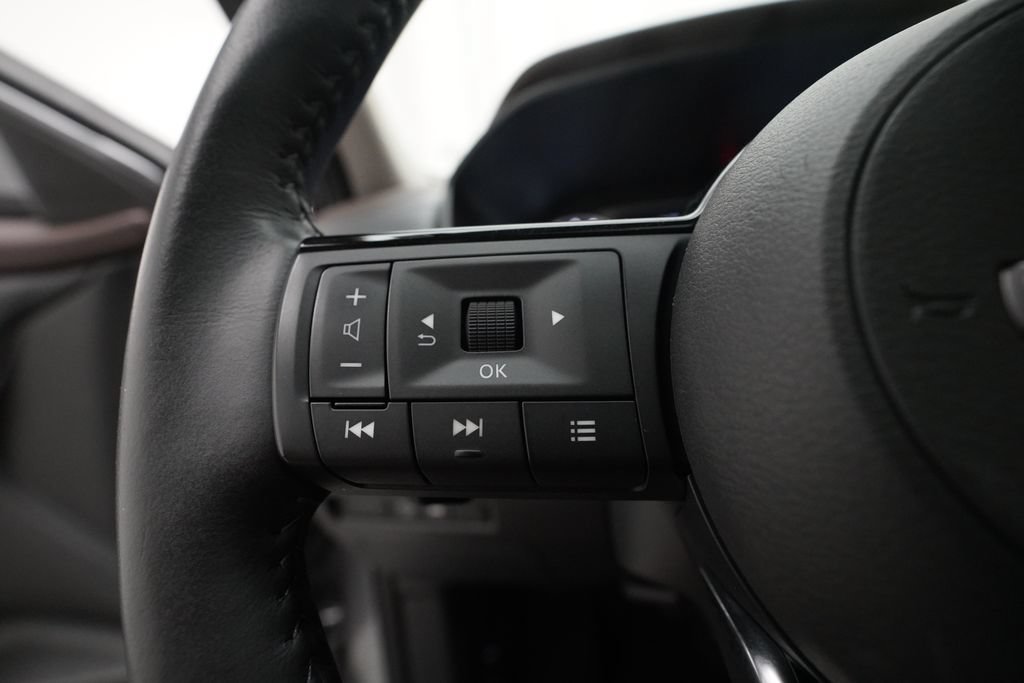 Certified 2023 Nissan Rogue SL w/ SL Premium Package AWD/4WD image 18