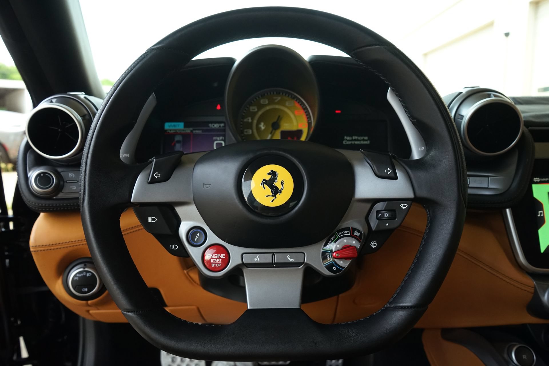 Used 2018 Ferrari GTC4Lusso AWD/4WD image 13