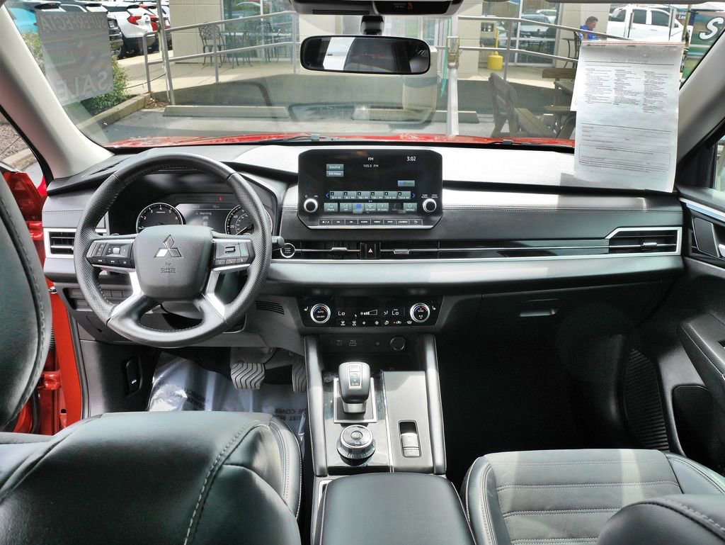 Used 2024 Mitsubishi Outlander SE Black Edition AWD/4WD image 19