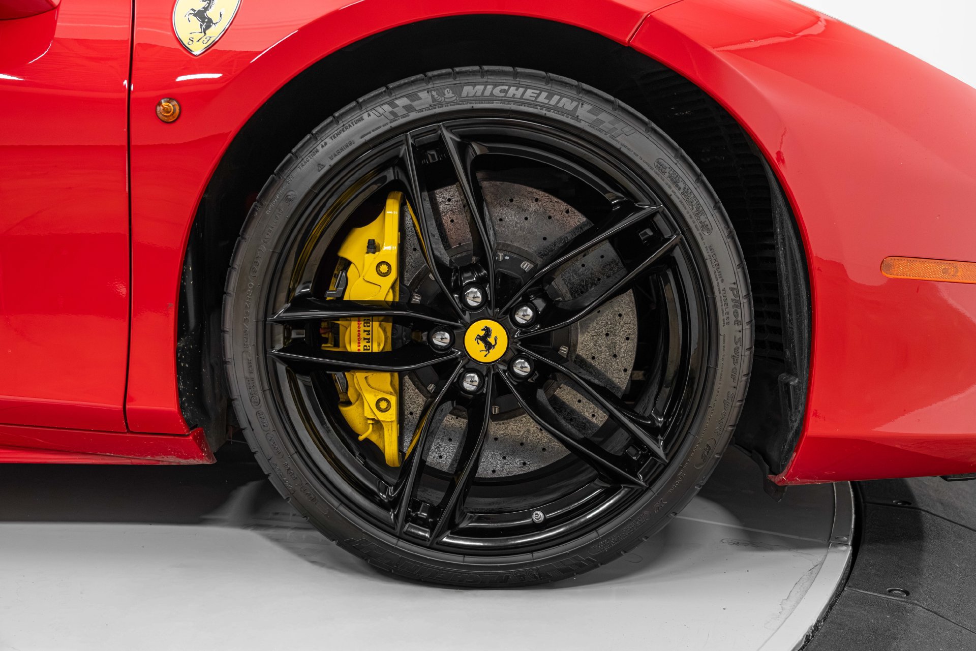 Certified 2017 Ferrari 488 Spider RWD image 18