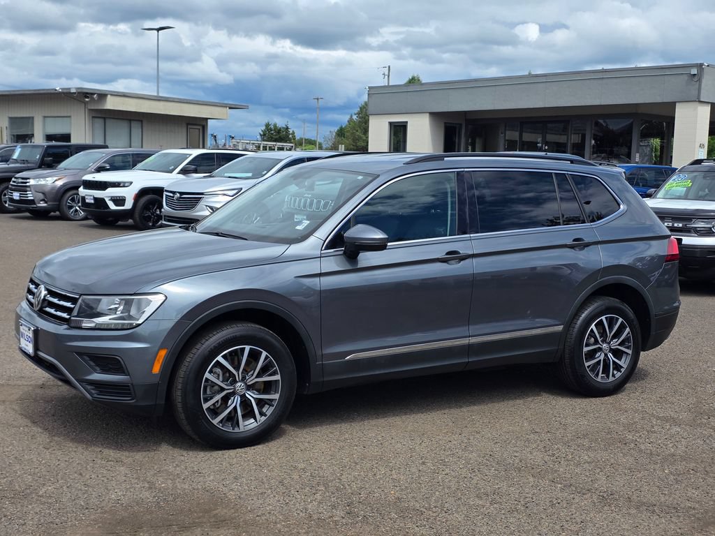 Used 2020 Volkswagen Tiguan SE FWD image 28