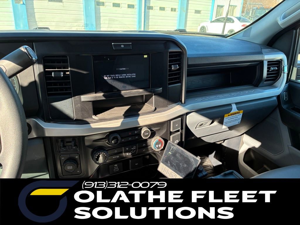 New 2026 Ford F550 4x4 Supercab Super Duty image 10