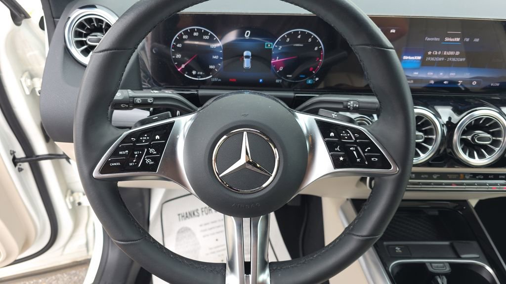 Certified 2025 Mercedes-Benz GLA 250 4MATIC image 16