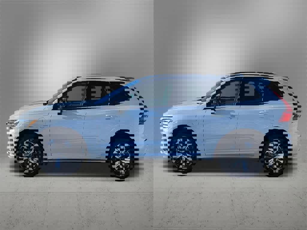 Used 2025 Volvo XC60 T8 Core w/ Protection Package Premier image 3