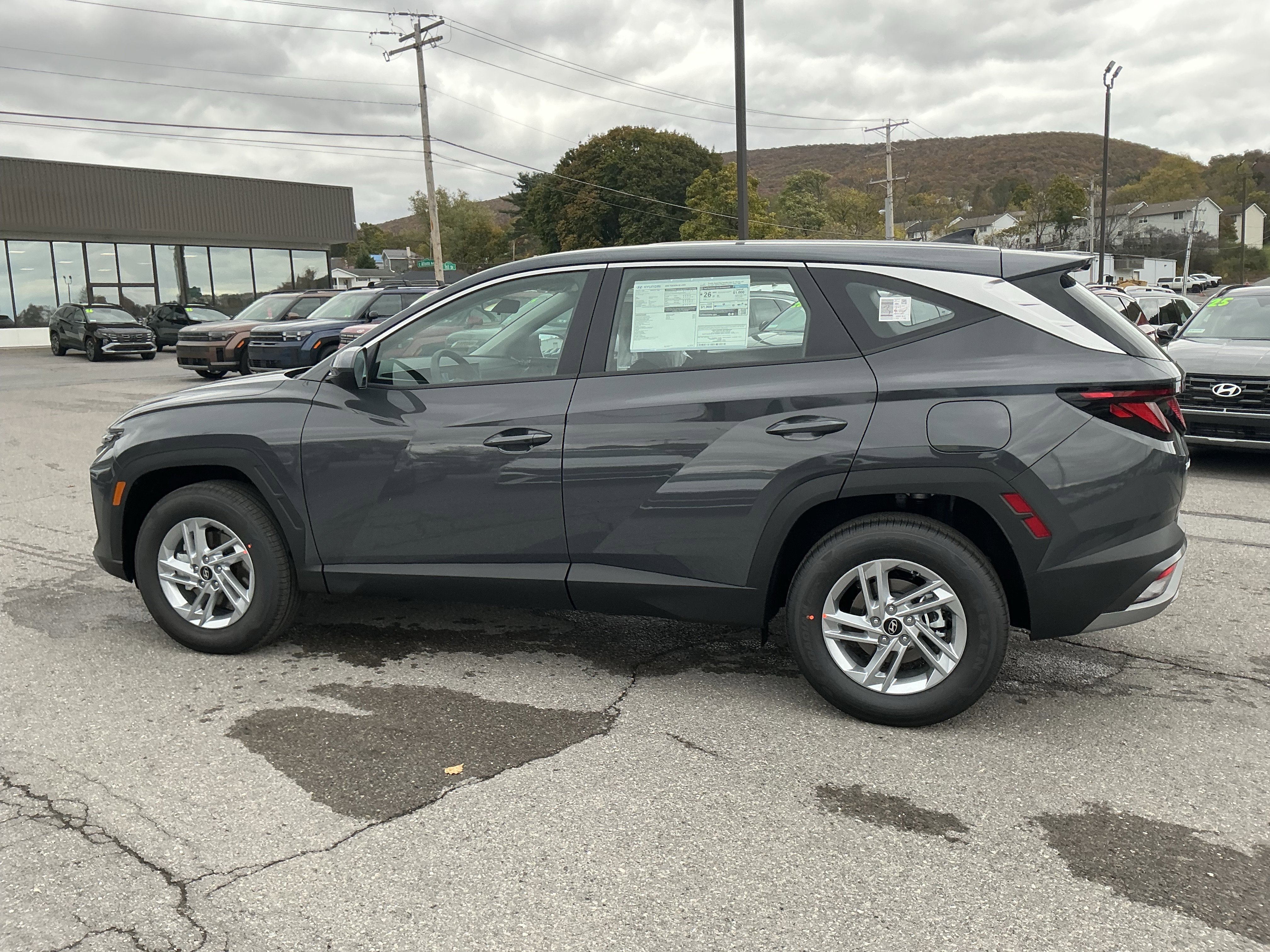 New 2026 Hyundai Tucson SE image 6