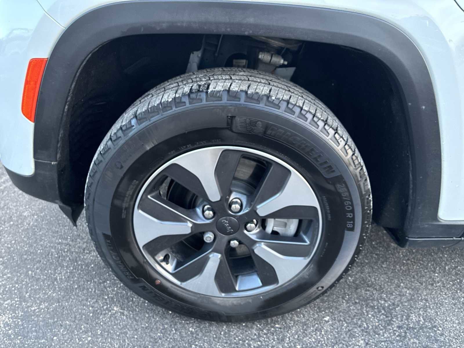 Used 2022 Jeep Grand Cherokee Limited 4xe image 34