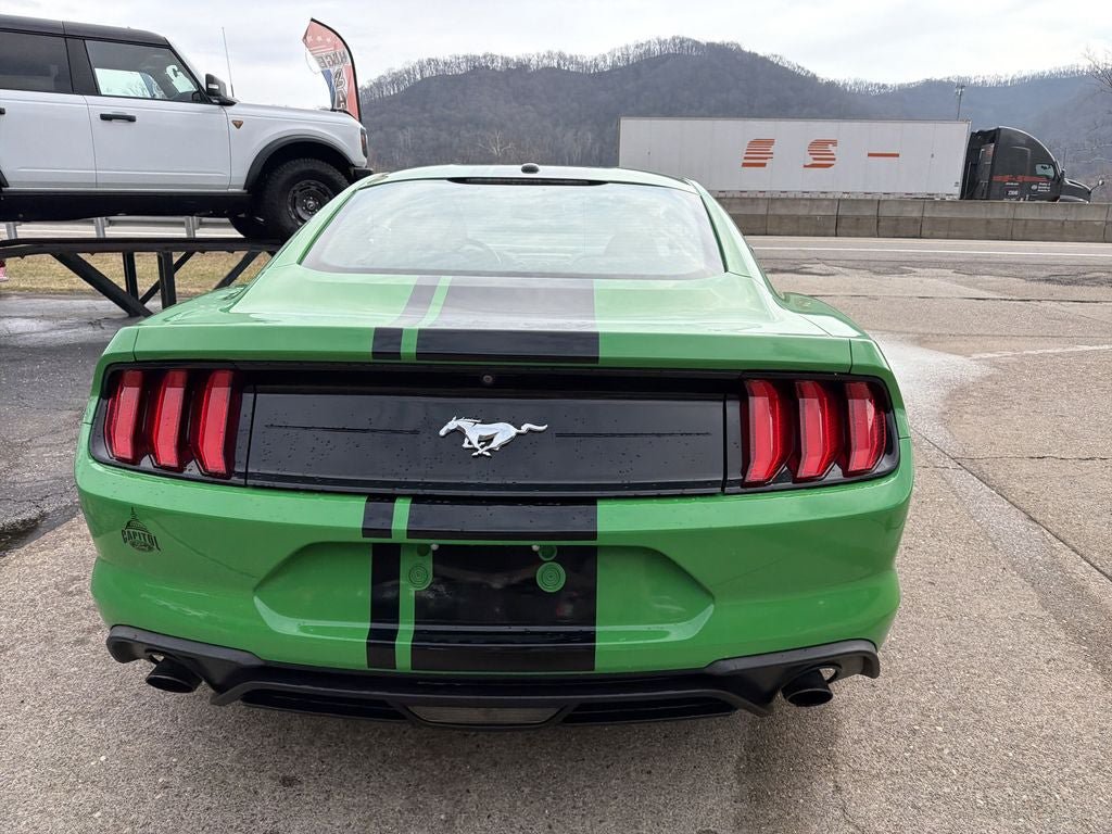 Used 2019 Ford Mustang Coupe RWD image 5