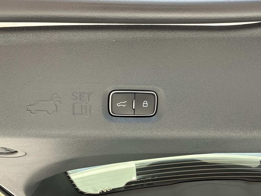 New 2026 Lincoln Navigator Reserve w/ Jet Appearance Package image 13