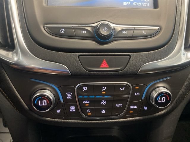 Used 2018 Chevrolet Equinox LT FWD image 23