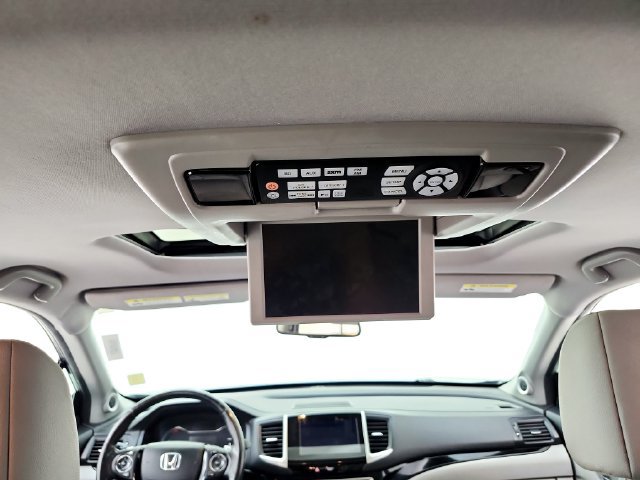 Used 2017 Honda Pilot Elite image 30