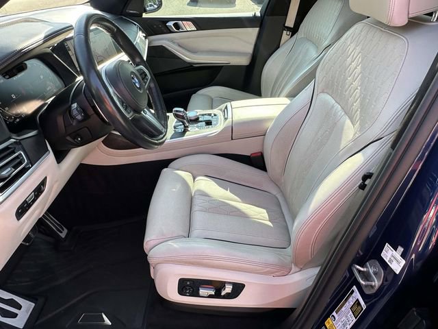 Used 2021 BMW X7 M50i AWD/4WD image 26
