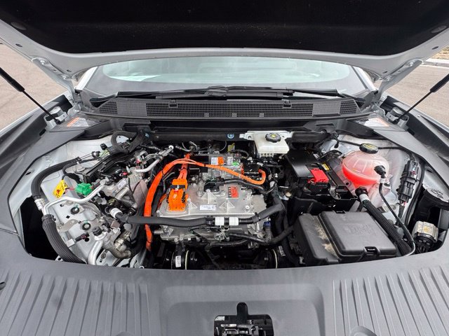 Used 2024 Chevrolet Equinox EV RS FWD image 28