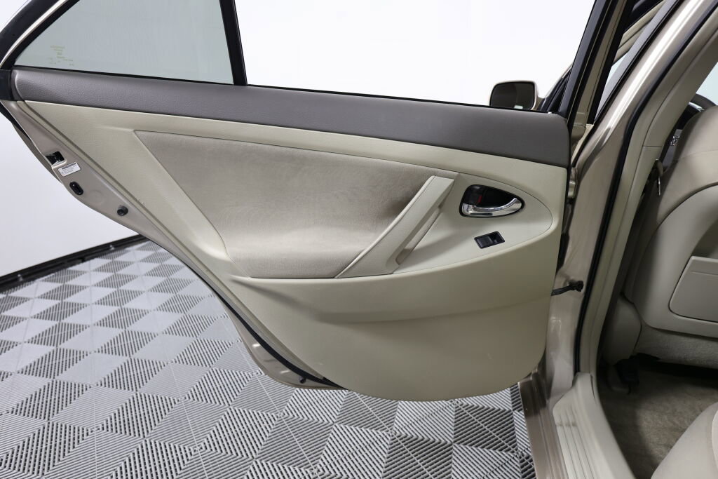Used 2008 Toyota Camry image 14