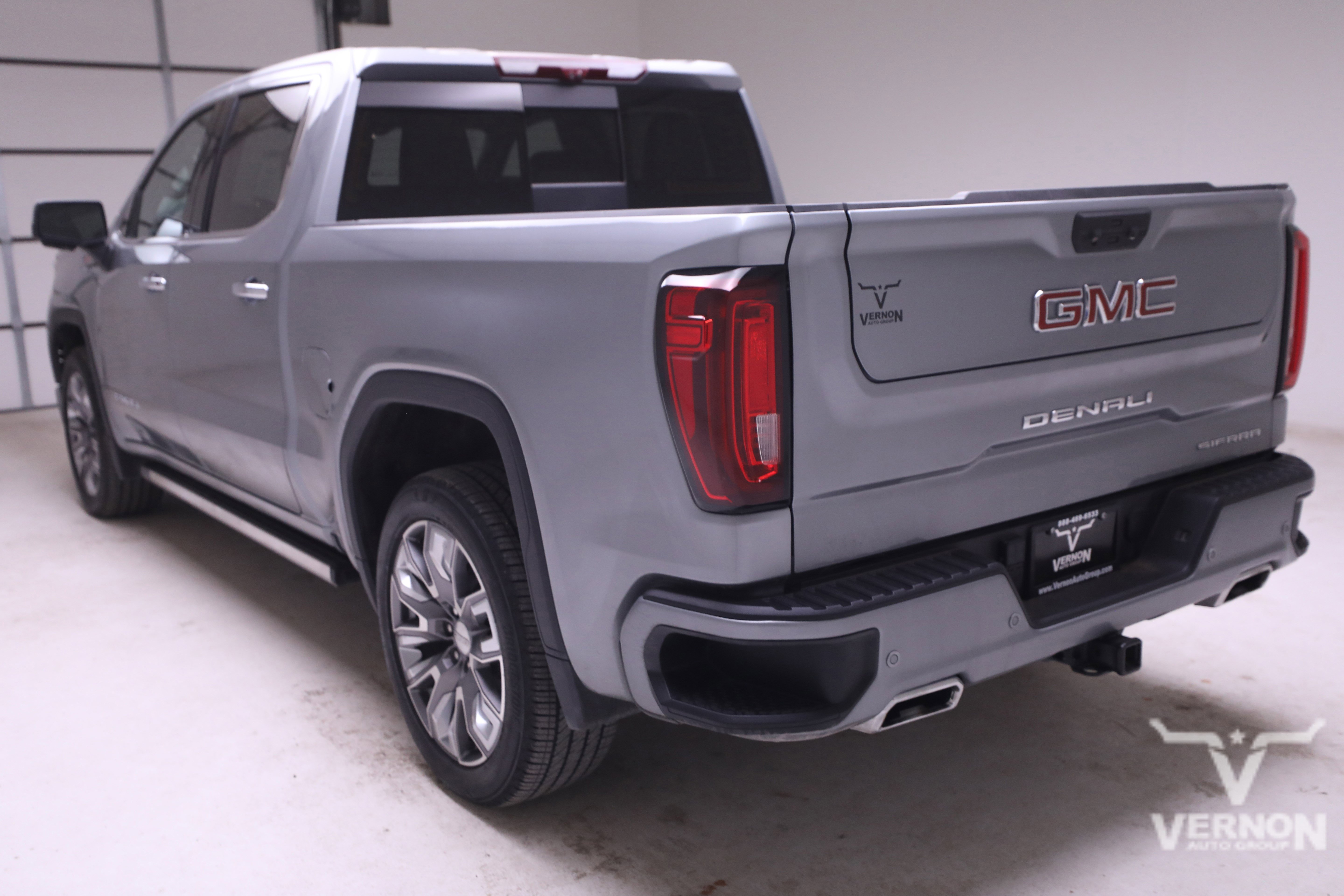 Used 2023 GMC Sierra 1500 Denali w/ Denali Reserve Package image 3