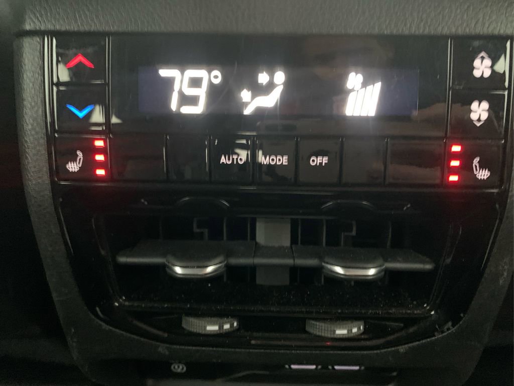 Used 2022 Jeep Grand Cherokee L Limited image 29