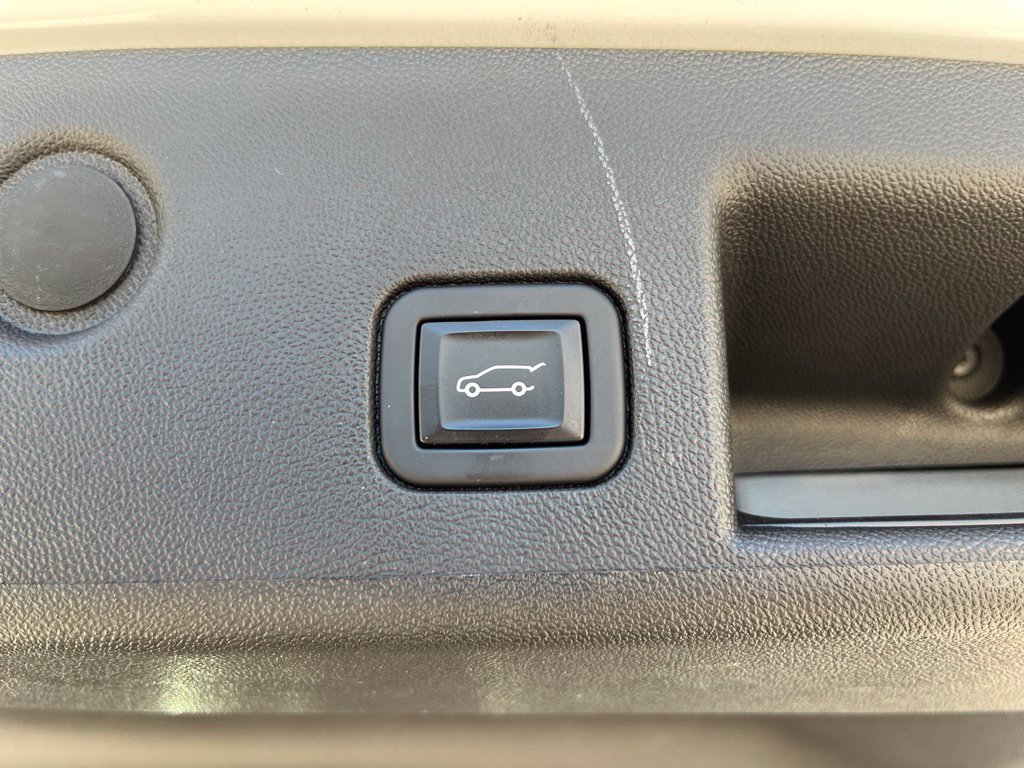 Used 2022 Chevrolet Equinox LT FWD image 15