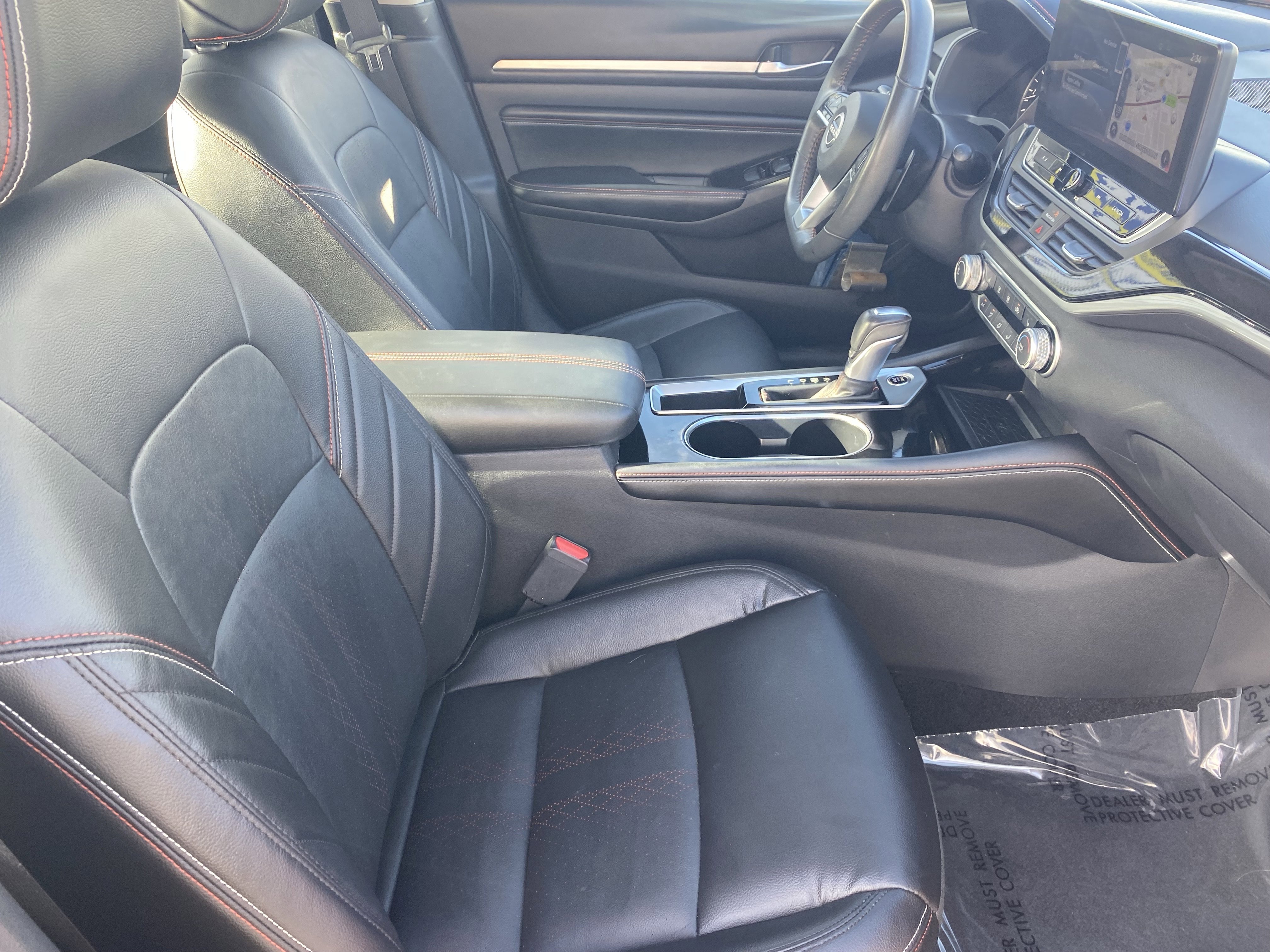 Used 2023 Nissan Altima 2.5 SR w/ SR Premium Package image 11