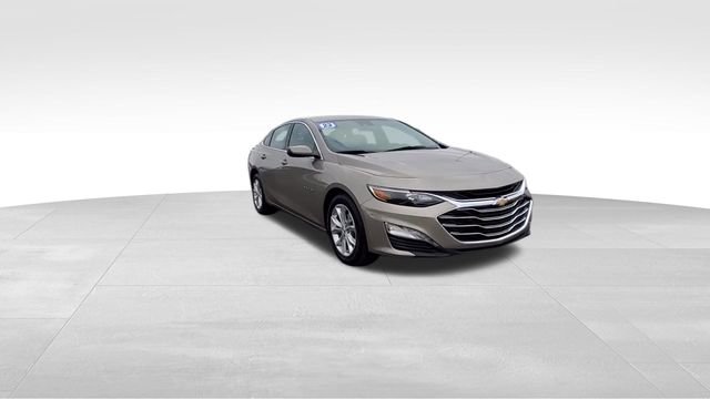 Used 2023 Chevrolet Malibu LT image 2