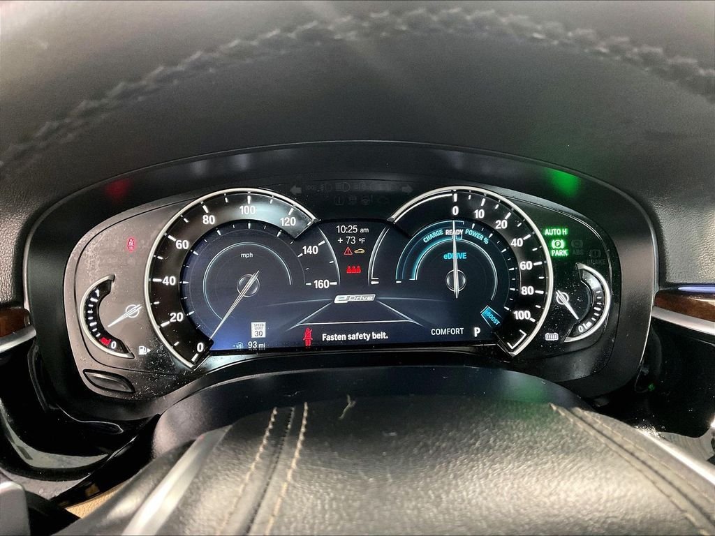 Used 2019 BMW 530e xDrive w/ Convenience Package AWD/4WD image 25