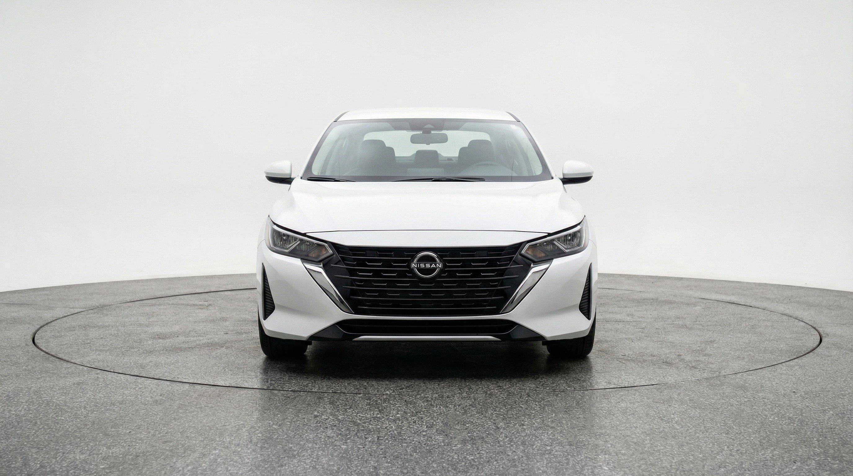 Used 2025 Nissan Sentra SV image 2