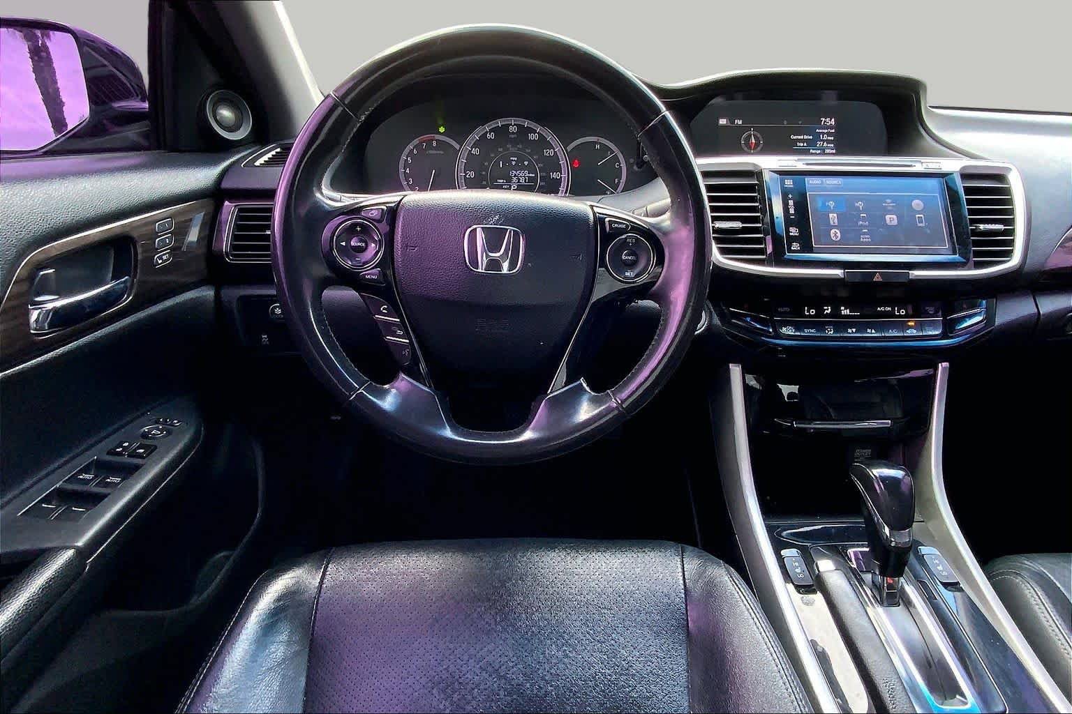Used 2017 Honda Accord EX-L image 5