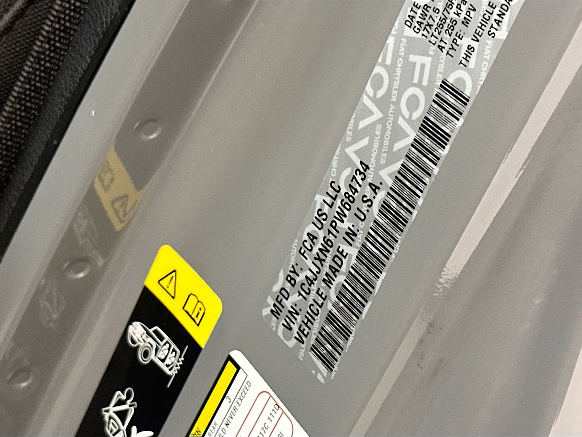 Used 2023 Jeep Wrangler Unlimited AWD/4WD image 12