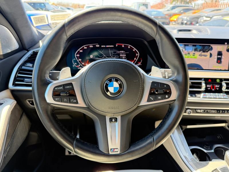 Used 2020 BMW X5 M50i w/ Executive Package image 21