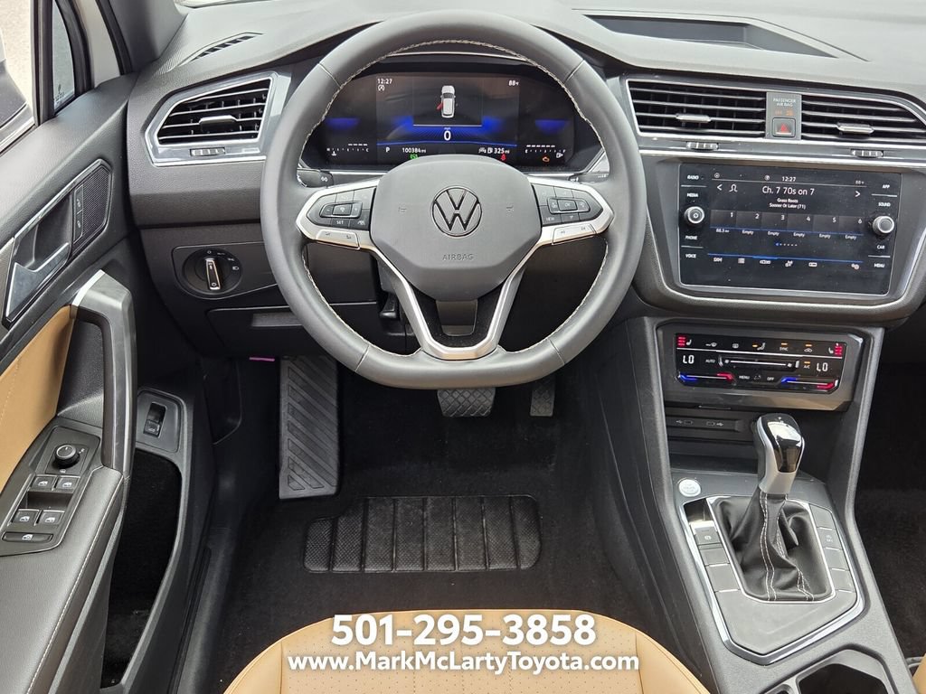 Used 2024 Volkswagen Tiguan SE FWD image 11
