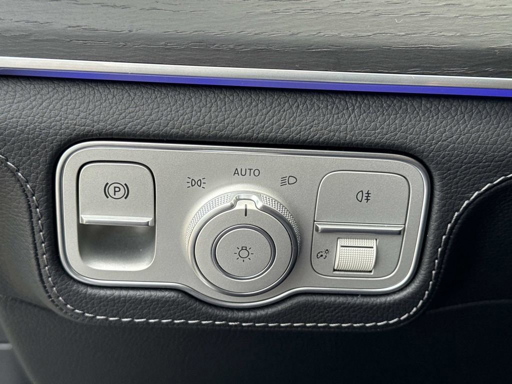 New 2025 Mercedes-Benz GLS 450 4MATIC image 31