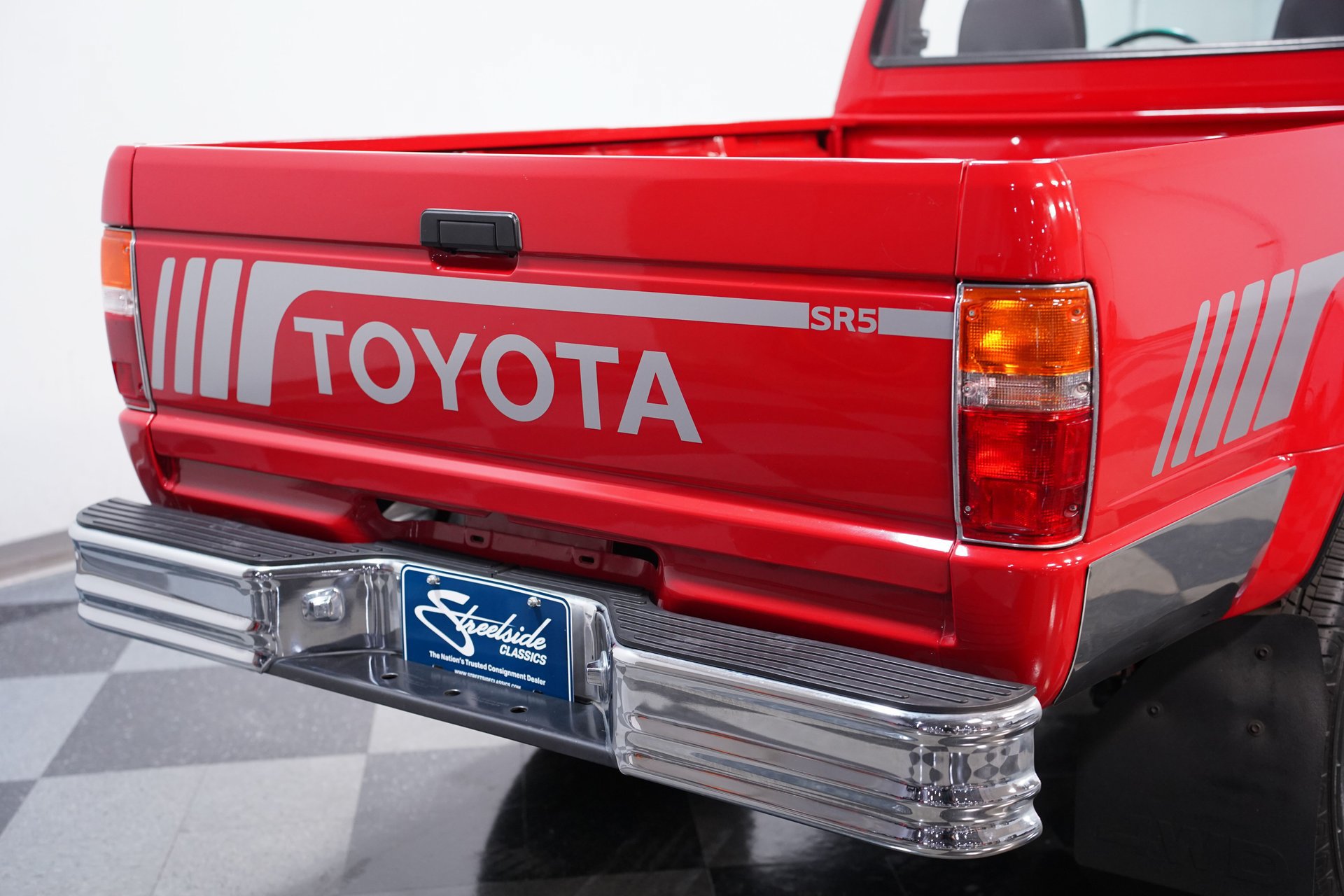 Used 1988 Toyota Pickup 4x4 Regular Cab image 22