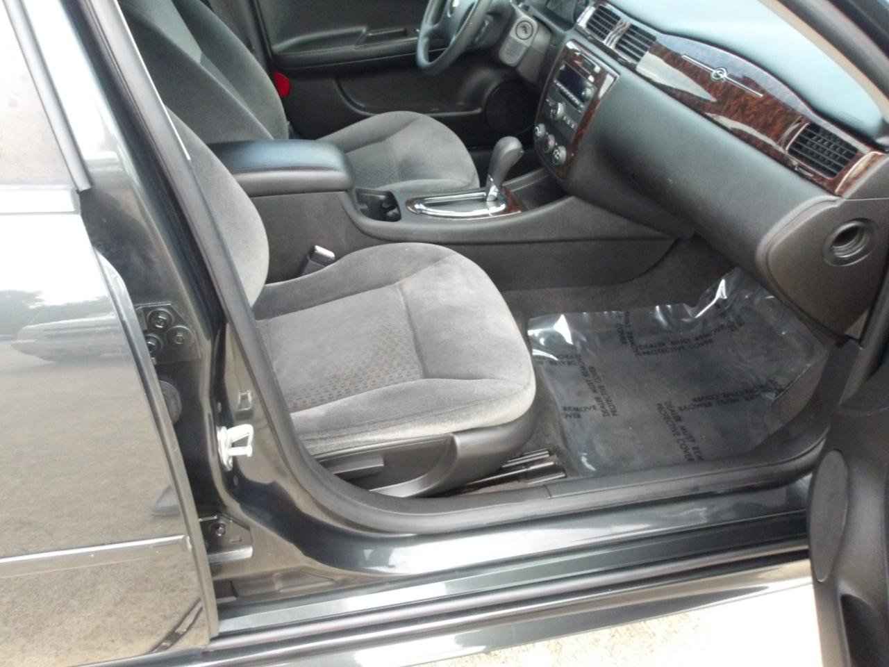 Used 2016 Chevrolet Impala Limited LS FWD image 10