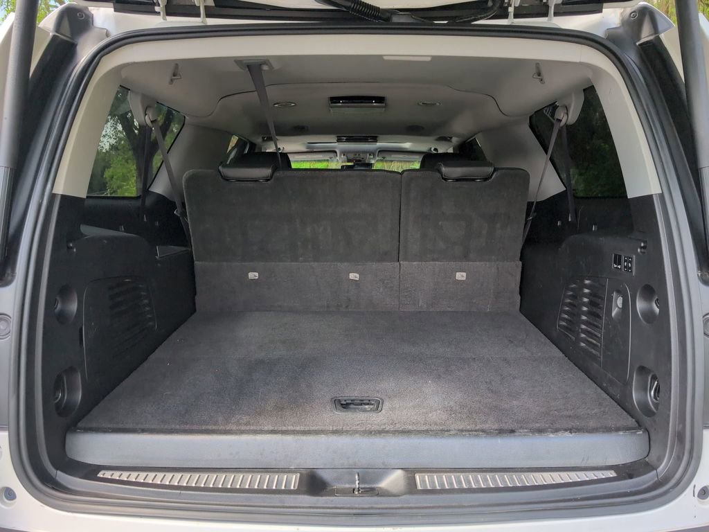 Used 2016 Chevrolet Suburban LTZ image 28
