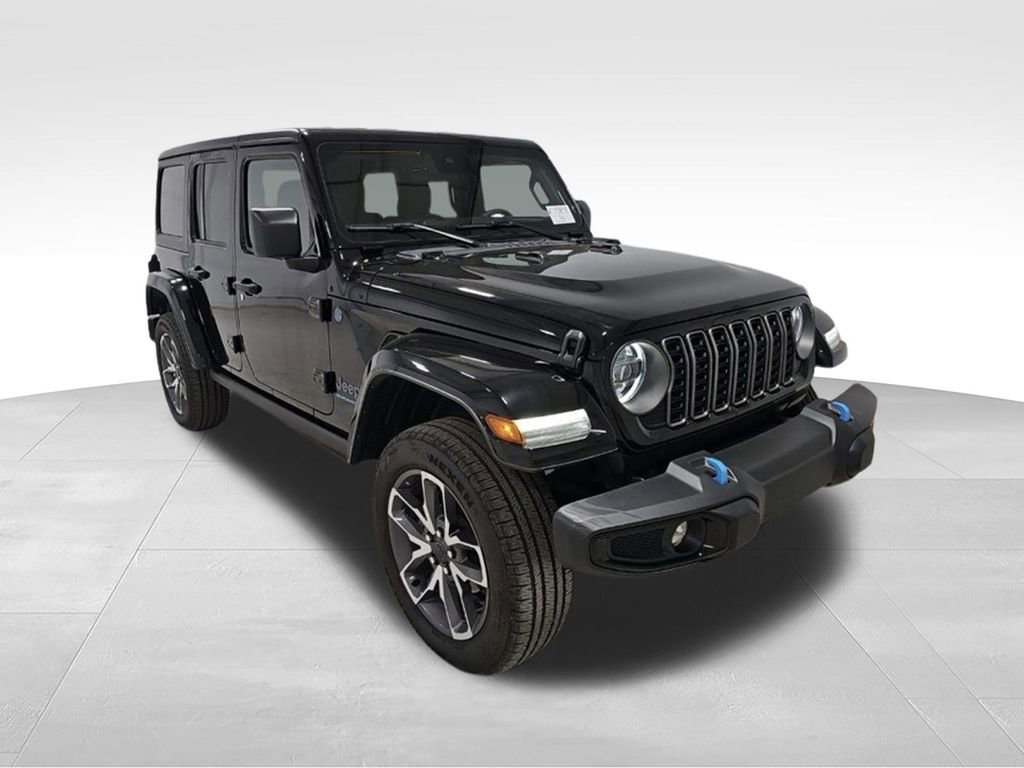 Used 2024 Jeep Wrangler Unlimited w/ Convenience Group AWD/4WD image 13