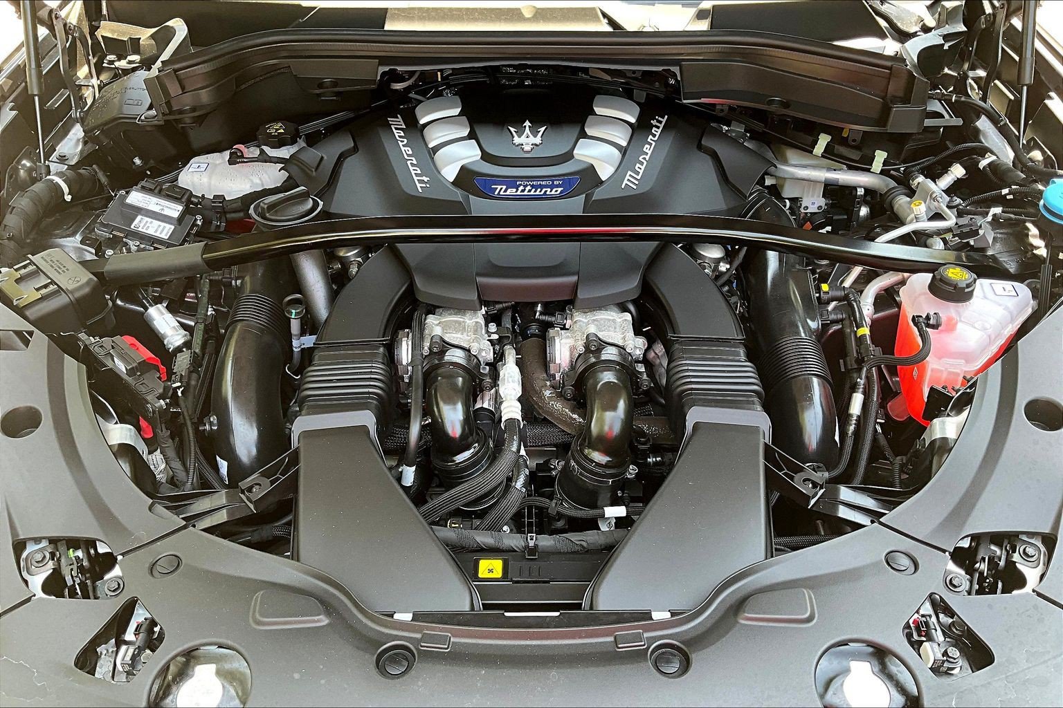 New 2026 Maserati Grecale Modena AWD/4WD image 12