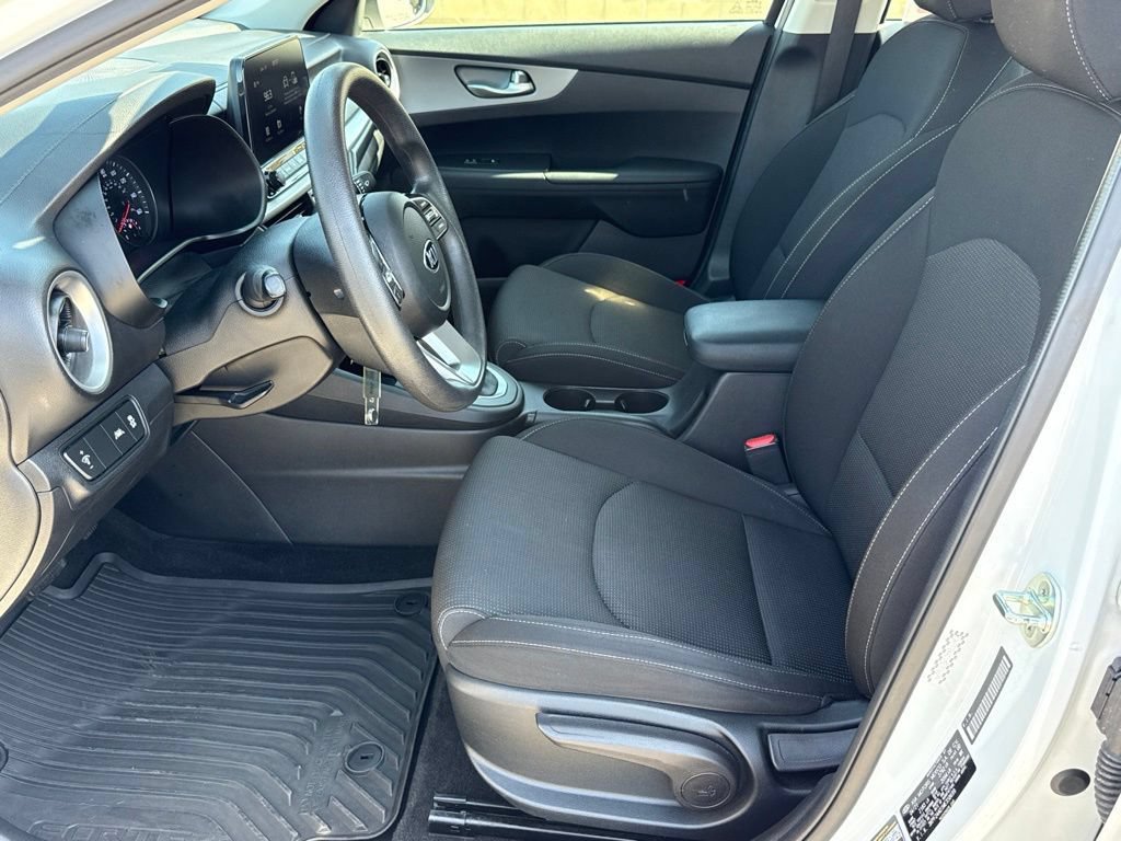 Used 2021 Kia Forte LXS FWD image 19