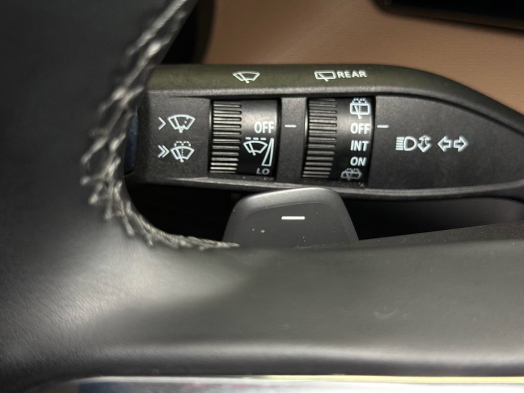 Used 2025 Chevrolet Equinox ACTIV FWD image 38