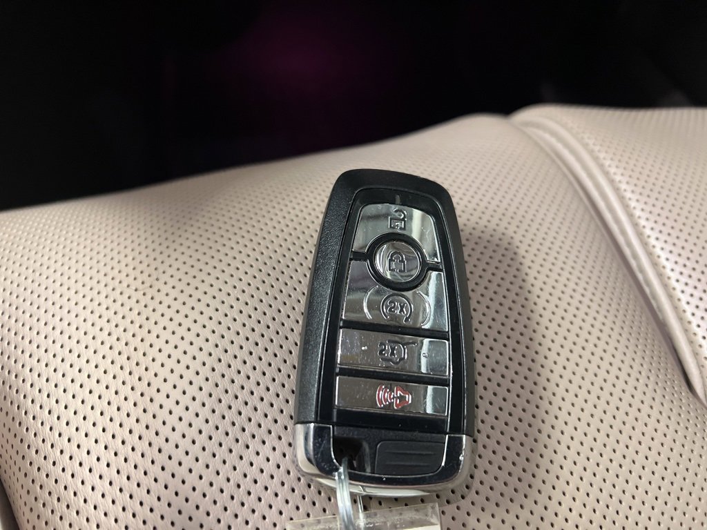 Used 2020 Lincoln Aviator Reserve w/ Equipment Group 202A image 39