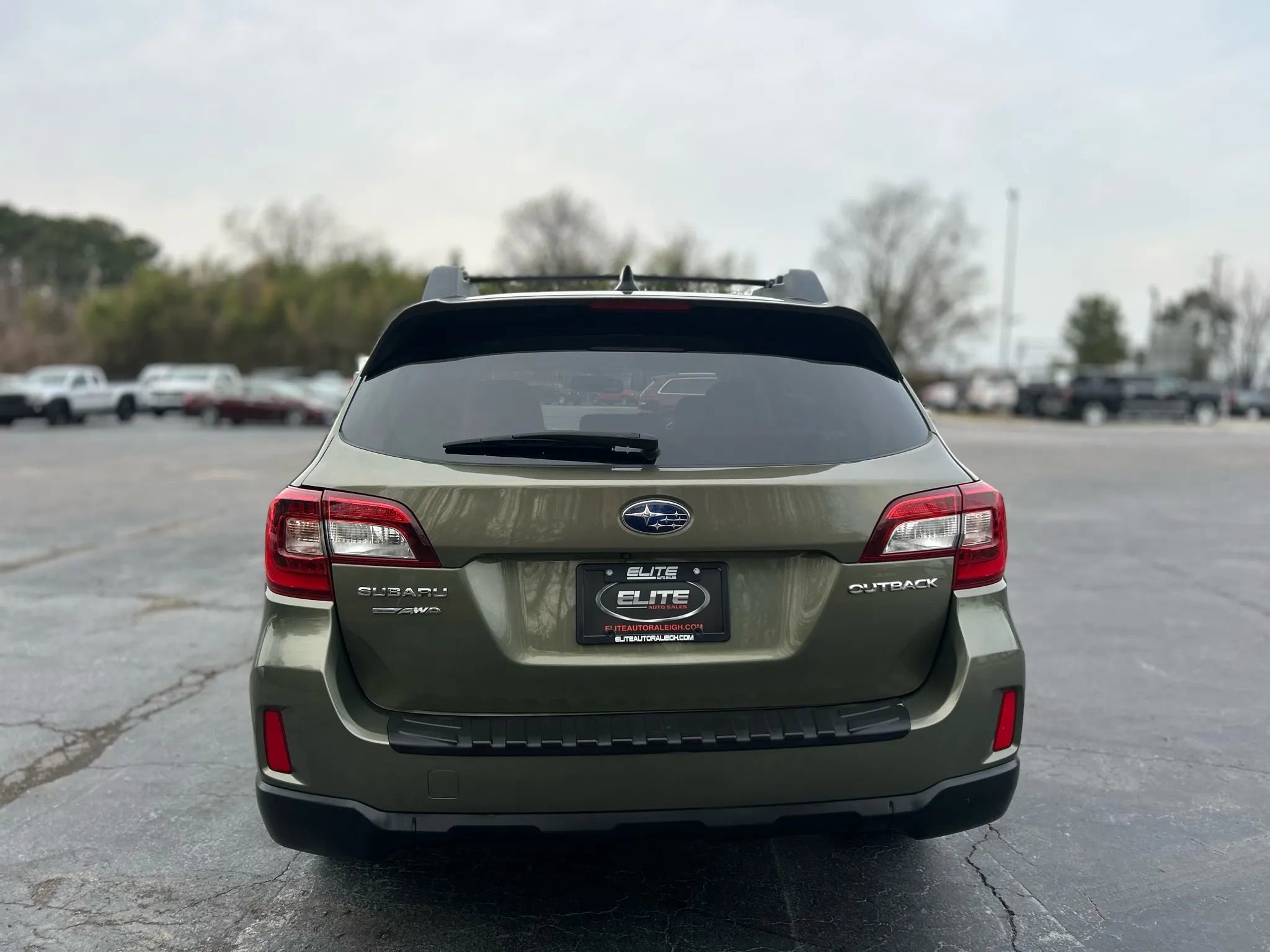 Used 2016 Subaru Outback 2.5i Limited w/ Popular Package #4 image 8