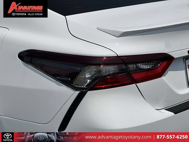 Used 2024 Toyota Camry SE w/ Cold Weather Package FWD image 12