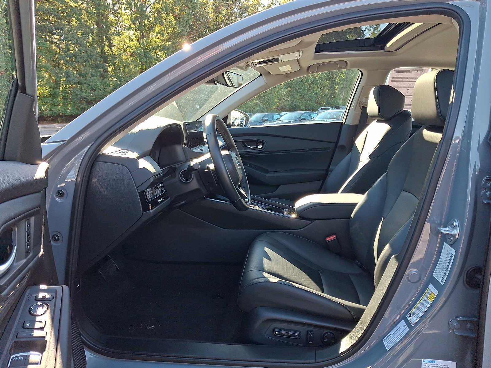 Certified 2025 Honda Accord EX-L image 13