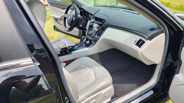 Used 2009 Cadillac CTS V RWD image 13