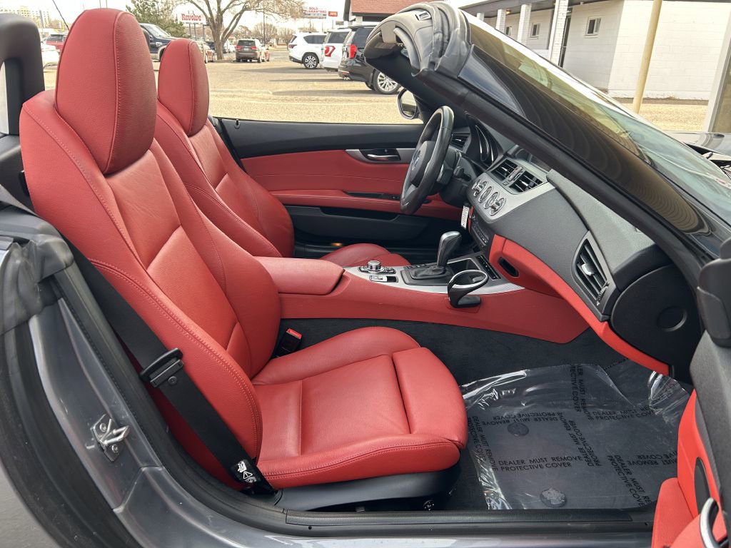 Used 2011 BMW Z4 sDrive30i w/ M Sport Pkg image 24