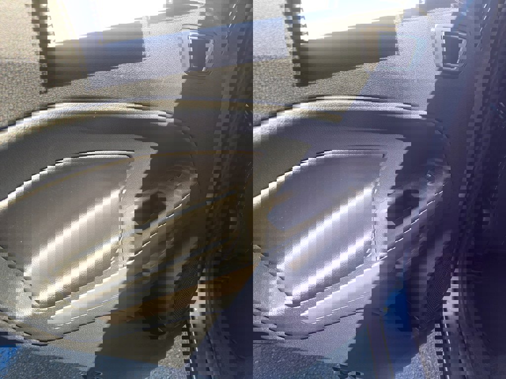 Used 2021 Ford EcoSport Titanium image 13