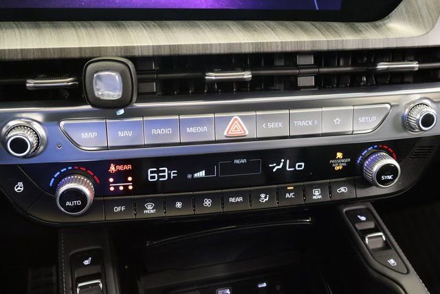 Used 2025 Kia Telluride SX Prestige image 23