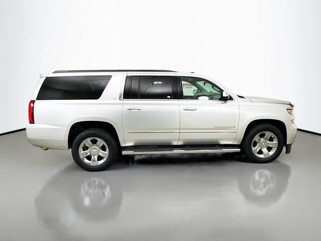Used 2018 Chevrolet Suburban LT w/ LT Signature Package AWD/4WD image 10
